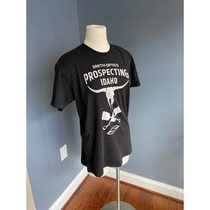 Men's Black indie t shirt, size Medium